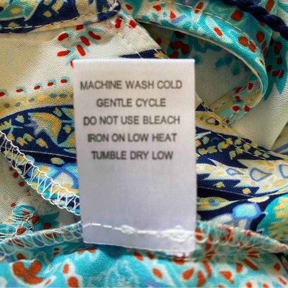 NWT Paisley,  silky handkerchief tank top.  Violet and Claire size small. - Picture 4 of 7